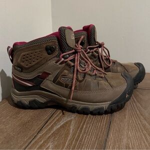 Keen Targhee III Waterproof Shoes Womens Size 7.5 Brown Pink Hiking Outdoor